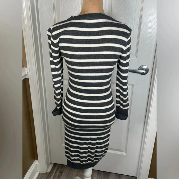 ✨French Connection Classic Wool Blend Gray Stripe Sweater Dress Short Pullover - Picture 6 of 8